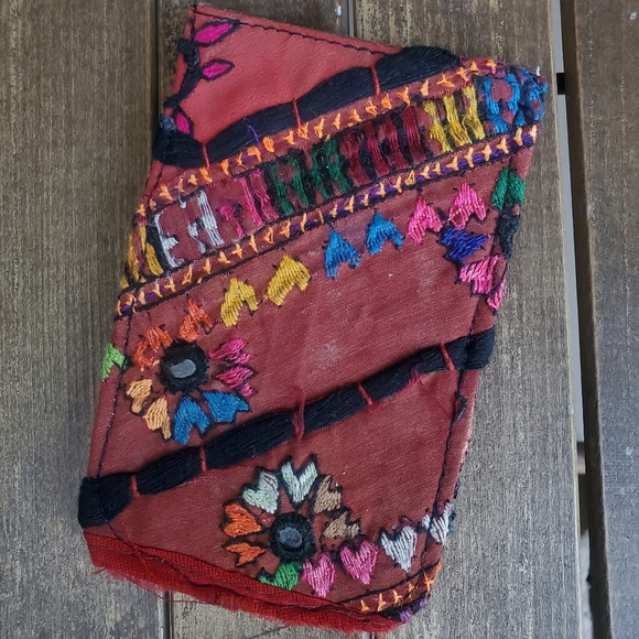 🌈SOLD💰 Free People Boho Embroidered wallet - Picture 5 of 9
